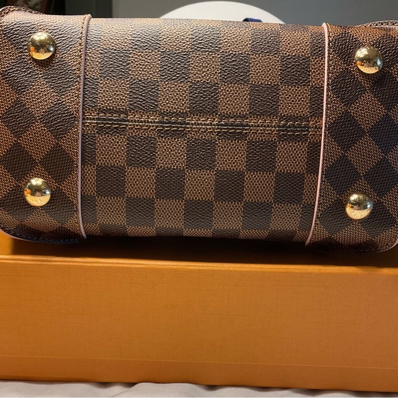 COPY - Authentic Louis Vuitton Damier Ebne Caissa Tote PM - Picture 6 of 15